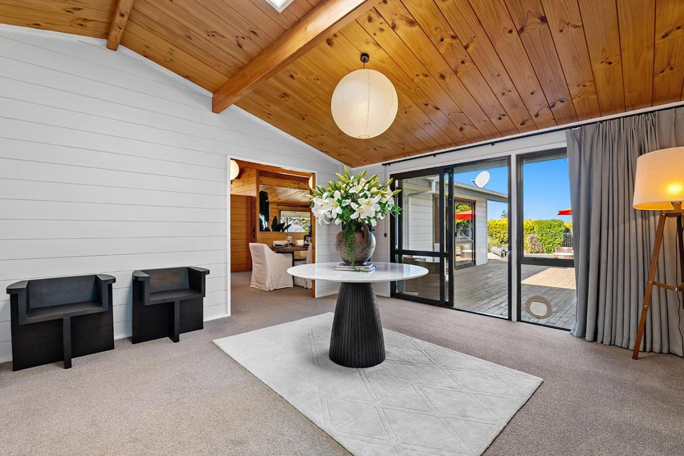 Mountviews Lodge Taupo Exterior photo